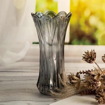 СТЪКЛЕНА ВАЗА - ЦВЯТ И ЕФИРНОСТ