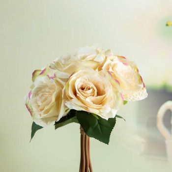 БУКЕТ РАЗЦЪФНАЛИ РОЗИ