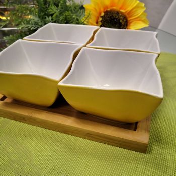 ОРДЬОВЪР ОТ 4 КУПИЧКИ НА БАМБУКОВ ПОДНОС - ЦВЕТНИ ВЪЛШЕБСТВА