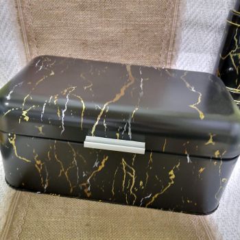 КУТИЯ ЗА ХЛЯБ