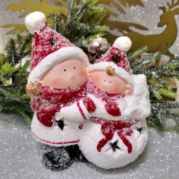 СВЕТЕЩА КОЛЕДНА ФИГУРА ДЕЧИЦА