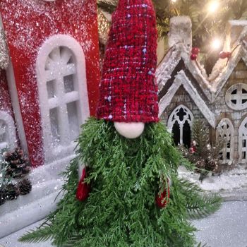 ДЕКОРАЦИЯ ГНОМ - ГОРСКИ ПРИЯТЕЛ