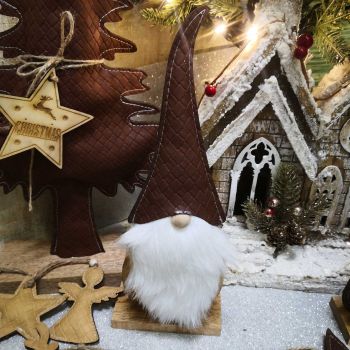 КОЛЕДНА ДЕКОРАЦИЯ ГНОМ - КОЖЕНА КОЛЕДА