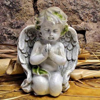 ФИГУРА - МОЛЕЩ СЕ АНГЕЛ