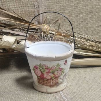 КЕРАМИЧНА САКСИЯ КОФИЧКА - ХОРТЕНЗИИ В ГРАДИНАТА