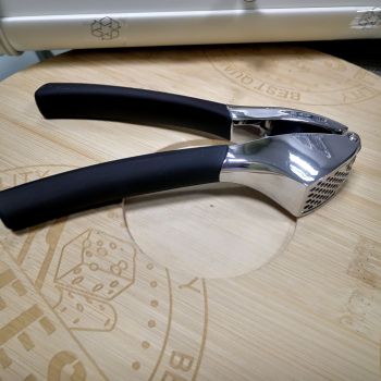 ПРЕСА ЗА ЧЕСЪН