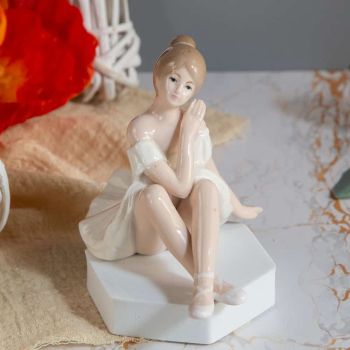 ПОРЦЕЛАНОВА ФИГУРА БАЛЕРИНА - ИЗЯЩНОСТ И ФИНЕС