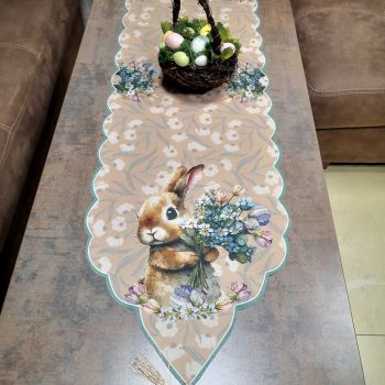 ВЕЛИКДЕНСКО КАРЕ С КРАСИВА ЩАМПА 38см*180см - ЗАЙЧЕ С БУКЕТ