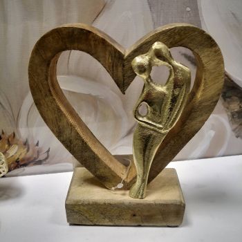 ДЕКОРАЦИЯ СЪРЦЕ - ВЗАИМНО И ТОПЛО