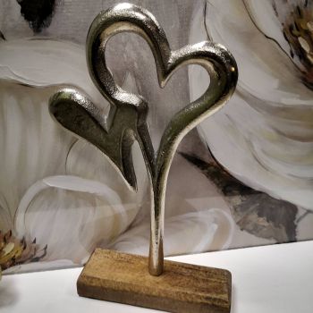 ДЕКОРАЦИЯ СЪРЦА - ПОВЕЧЕ ТЕ ОБИЧАМ АЗ