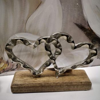 ДЕКОРАЦИЯ СЪРЦА - НИШКИ ОТ ЖИВОТА