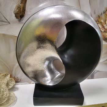 НАСТОЛНА ДЕКОРАЦИЯ - НЕОБЯТНОСТТА НА БЕЗКРАЯ 