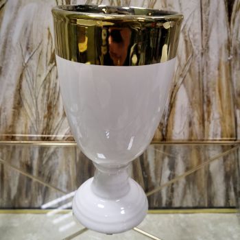 ПОРЦЕЛАНОВА ВАЗА - ПРОЛЕТНИ ЦВЕТЯ И БУКЕТИ