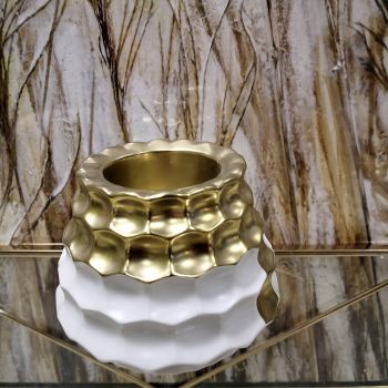 Керамичен свещник бяло и златно "Пчелна пита" Φ11Χ9