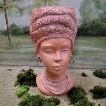 КАШПА ЖЕНСКА ГЛАВА  - ТЮРБАН И ГЕОМЕТРИЧНИ ЛИНИИ