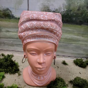 КАШПА ЖЕНСКА ГЛАВА  - ТЮРБАН И ГЕОМЕТРИЧНИ ЛИНИИ