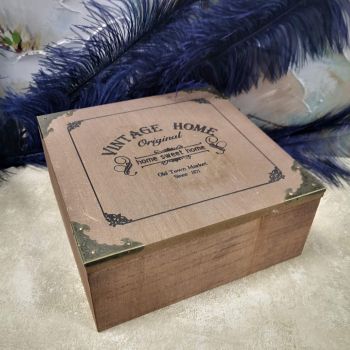 ДЪРВЕНА КУТИЯ ЗА СЪХРАНЕНИЕ- ДОМ ОТ ДЪРВО