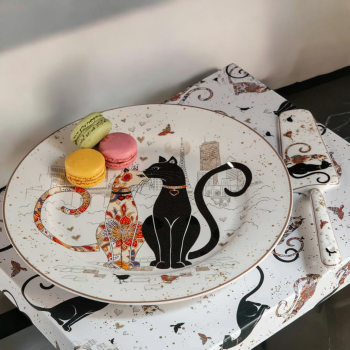 КОМПЛЕКТ ЗА ТОРТА ОТ 2 ЧАСТИ - ЧЕРНА КОТКА,БЯЛ КОТАРАК