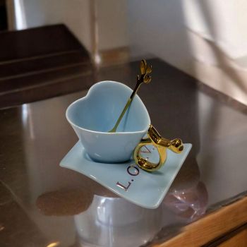 КОМПЛЕКТ ОТ ЧАША , ЧИНИЙКА И ЛЪЖИЧКА - ЛЮБОВ И ОЩЕ НЕЩО