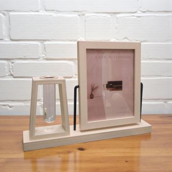 РАМКА ЗА СНИМКА С КОЛБА ЗА ЦВЕТЕ - МИГ ЗА ЖИВОТА