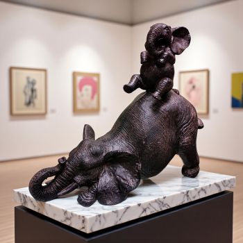 ФИГУРА СЛОНОВЕ - ЛЮБОВ И НЕЖНОСТ В САВАНАТА