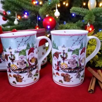 КОЛЕДНА ЧАША  / 2 броя / - ПОМОЩНИЦИТЕ НА ДЯДО КОЛЕДА