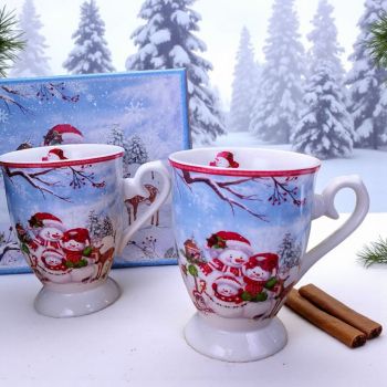 КОЛЕДНА ЧАША С ЛЪЖИЧКА / комплект 2 броя / - ВЕСЕЛИТЕ СНЕЖКОВЦИ 