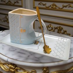 КОМПЛЕКТ ОТ ЧАША , ЧИНИЙКА И ЛЪЖИЧКА - ЧАНТА ЗА БАЛА / светло синя /