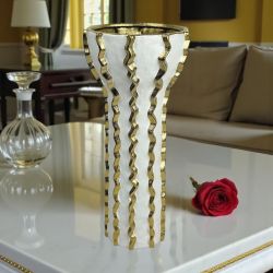 ВАЗА - ЗЛАТНИ ПЪТЕКИ КЪМ ЩАСТИЕТО