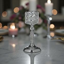 СВЕЩНИК В СРЕБРИСТО СЪС СРЕБЪРНИ КАМЪНИ