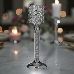 СВЕЩНИК В СРЕБРИСТО СЪС СРЕБЪРНИ КАМЪНИ