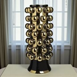 ВАЗА - ИЗКУСТВО ВЪВ ФОРМИ