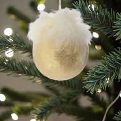 ДЕКОРАЦИЯ ЗА ЕЛХА ТОПКА С ПУХ - ПЕРА ОТ НЕЖНОСТ