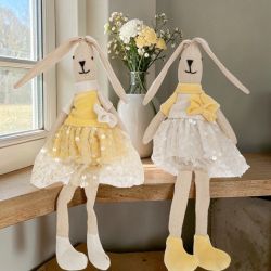 ТЕКСТИЛНА ФИГУРКА СЕДЯЩО ЗАЙЧЕ / избор от 2 варианта / -НЕЖНИ УСМИВКИ