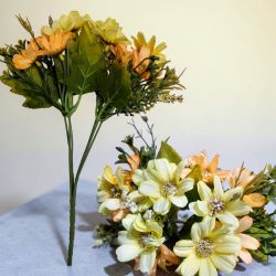 БУКЕТЧЕ ОТ НЕЖНИ МАРГАРИТКИ - ПРОЛЕТНИ УТРИНИ