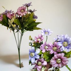 БУКЕТЧЕ ОТ НЕЖНИ МАРГАРИТКИ -  ПРОЛЕТНИ УТРИНИ