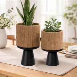 КОМПЛЕКТ ОТ 2 броя ЧЕРНИ МЕТАЛНИ КАШПИ - СИЛА ОТ ПРИРОДАТА