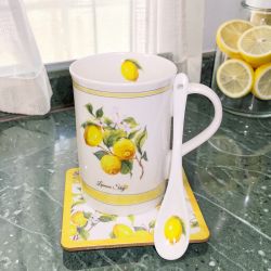 КОМПЛЕКТ ЗА ЧАЙ /чаша,лъжичка,подложка/ - ЛИМОНИ, ЛИМОНАДА, ЛИМОНЧЕЛО
