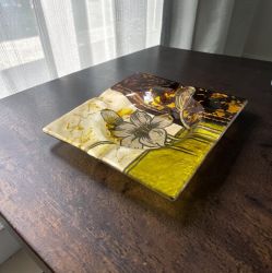 СТЪКЛЕН ЦВЕТЕН ПЕПЕЛНИК - КАМЕННОТО ЦВЕТЕ