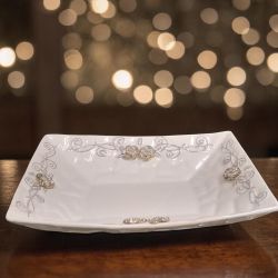 ПЛАТО С РЕЛЕФНИ ОРНАМЕНТИ ОТ СРЕБРИСТИ ЦВЕТЯ - СРЕБЪРНА ПРОЛЕТ