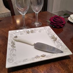 КОМПЛЕКТ ОТ ПЛАТО И НОЖ/ШПАТУЛА - СРЕБЪРНА ПРОЛЕТ