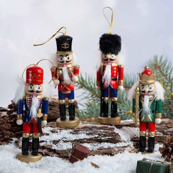 КОМПЛЕКТ ОТ 4 БРОЯ КОЛЕДНИ ИГРАЧКИ - ЛЕШНИКОТРОШАЧКАТА