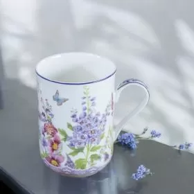 ЧАША С ЛАВАНДУЛА - ЛАВАНДУЛОВИ СТРАСТИ