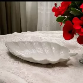 ПОРЦЕЛАНОВО БЯЛО ПЛАТО ЛИСТО