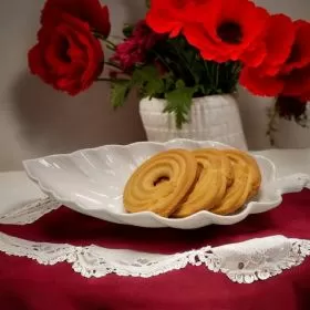 ПОРЦЕЛАНОВО БЯЛО ПЛАТО ЛИСТО