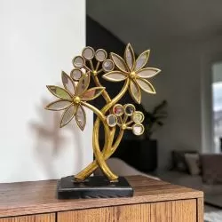 НАСТОЛНА ДЕКОРАЦИЯ - НЕУВЯХВАЩО ЦВЕТЕ