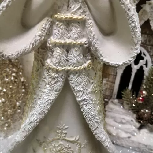ДЕКОРАТИВНА ФИГУРА - МОЛИТВА КЪМ НЕБЕСАТА