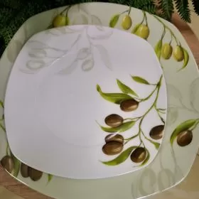 ПОРЦЕЛАНОВ СЕРВИЗ ЗА ХРАНЕНЕ 19 ЧАСТИ - ОЛИВА