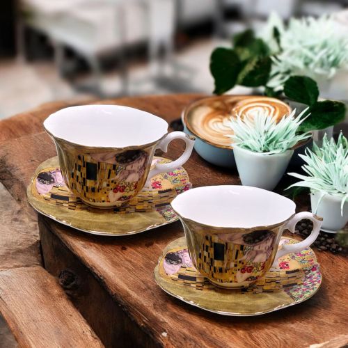 КОМПЛЕКТ ЗА ДВАМА /2 ЧАШИ И 2 ЧИНИЙКИ / - ЦЕЛУВКАТА НА ГУСТАВ КЛИМТ