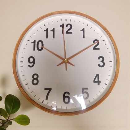 СТЕНЕН ЧАСОВНИК - СТРЕЛКИТЕ СЕ ГОНЯТ